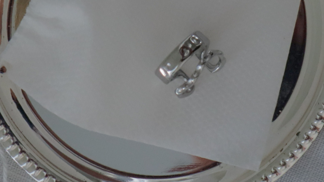 No Piercing? No Problem: Ear Cuffs as a Modern Alternative for Effortless Style